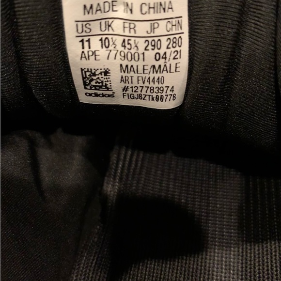 YEEZY 700 MNVN FV 4440 - Picture 6 of 6